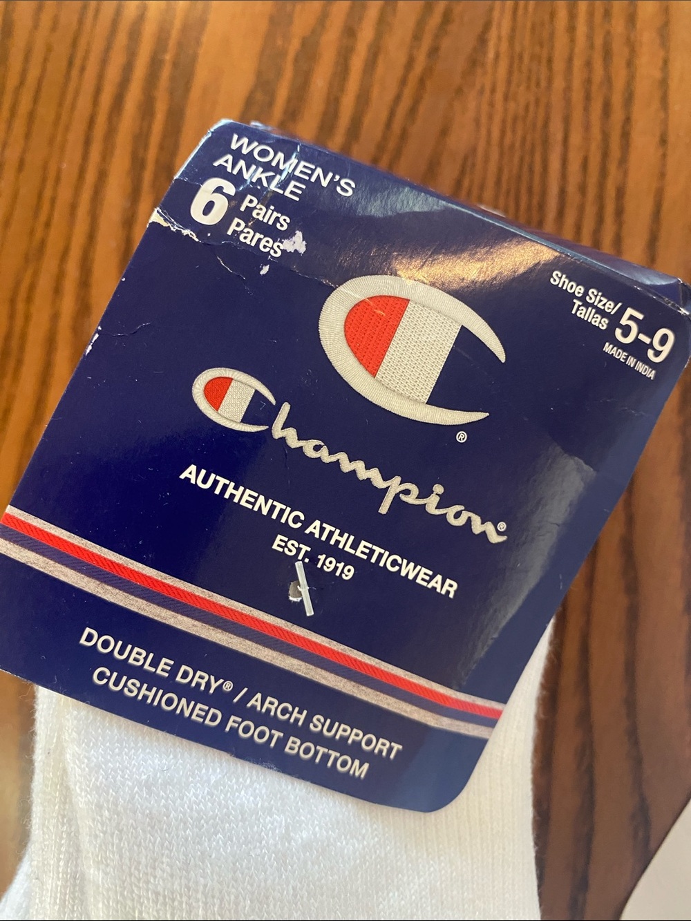 Champion Women's White Athletic Ankle Socks with Logo - 6 Pairs per pack! Sz 5-9 - Picture 4 of 4